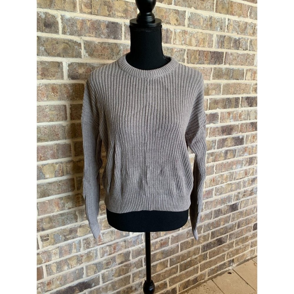 Urban Outfitters dolman sleeve knitted sweater cropped size medium taupe color